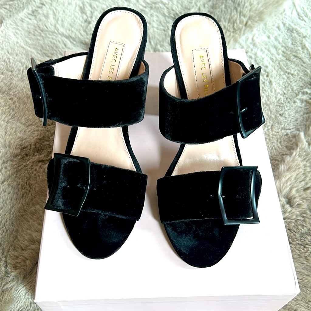 Avec Les Filles Velvet Heel Two Strap